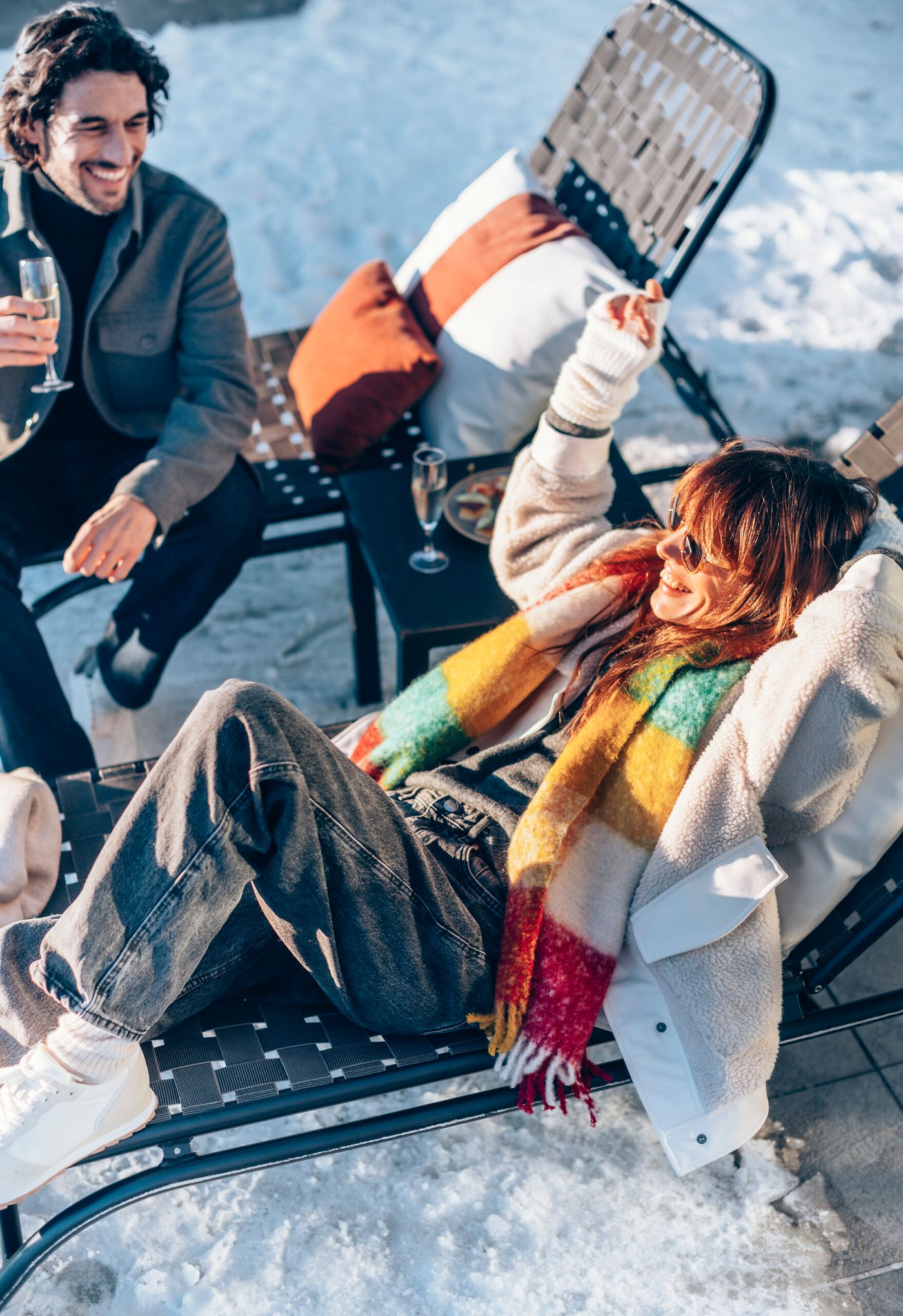 Après-ski атмосфера на сонячній терасі